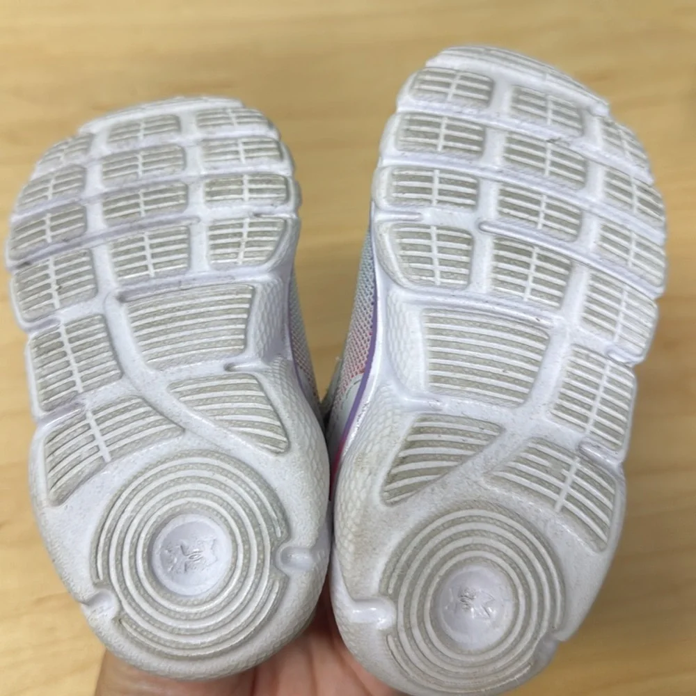 Under Armour toddler baby Gray and‎ Pink velcro Sneakers size 5K